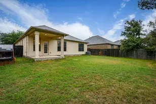 1029 Hyde Park Dr, Round Rock, TX 78665 - Photo 18