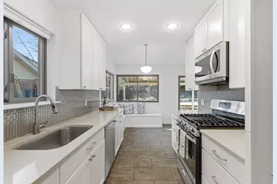 11608 Shoshone Drive, Austin, TX 78759 - Photo 4