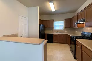 104 Lava Bed Dr, Pflugerville, TX 78660 - Photo 4