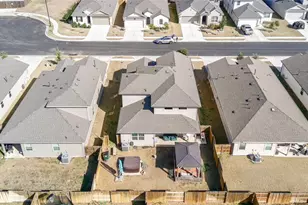 110 Rainmaker Cv, Bastrop, TX 78602 - Photo 2