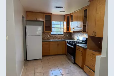 5609 Gloucester Lane, Austin, TX 78723 - Photo 2