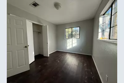 5609 Gloucester Lane, Austin, TX 78723 - Photo 6