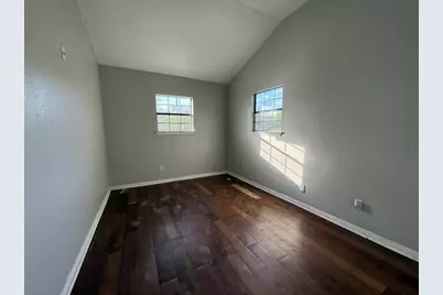 5609 Gloucester Lane, Austin, TX 78723 - Photo 4