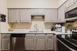 1910 Robbins Pl, Austin, TX 78705 - Photo 6