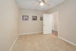 2505 San Gabriel St, Austin, TX 78705 - Photo 12