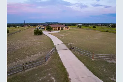 209 Stonehouse Drive, Liberty Hill, TX 78642 - Photo 38