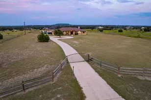 209 Stone House Dr, Liberty Hill, TX 78642 - Photo 38