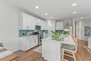 317 Bridgeford Dr, Austin, TX 78745 - Photo 14