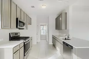 17921 Cipresso Wy, Pflugerville, TX 78660 - Photo 2