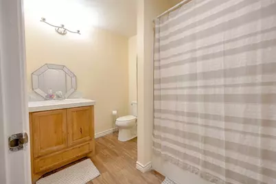 113 Thiele Drive, Yoakum, TX 77995 - Photo 20