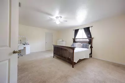 113 Thiele Drive, Yoakum, TX 77995 - Photo 12