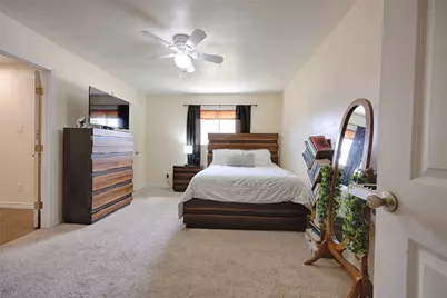 113 Thiele Drive, Yoakum, TX 77995 - Photo 10