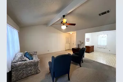 240 S Reed Circle, La Grange, TX 78945 - Photo 2