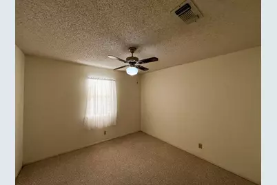 240 S Reed Circle, La Grange, TX 78945 - Photo 10