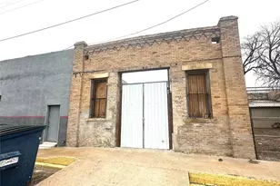 110 W 1st St, Taylor, TX 76574 - Photo 1