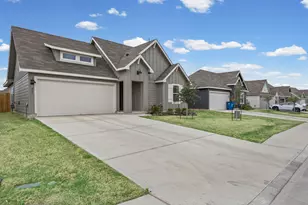 421 Lancebill Dr, Lockhart, TX 78644 - Photo 2