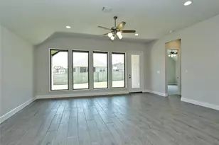 612 Jefferson Dr, Kyle, TX 78640 - Photo 6