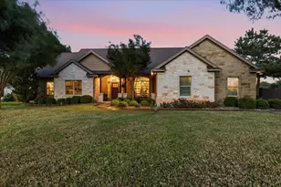 111 Axis Trail, Bastrop, TX 78602 - Photo 4