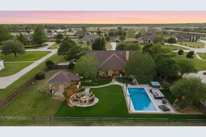 111 Axis Trail, Bastrop, TX 78602 - Photo 2