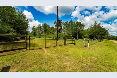 1470 22 Hills Road, Gause, TX 77857 - Photo 4