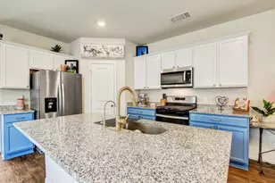 140 Texas Palmetto Cir, Kyle, TX 78640 - Photo 10
