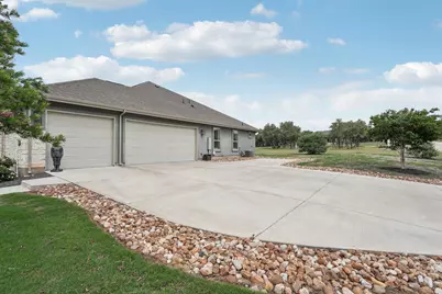 300 Red Mulberry Way, Leander, TX 78641 - Photo 34