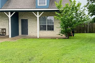 220 Sandstone Dr, Jarrell, TX 76537 - Photo 1