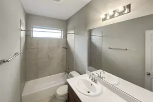 22621 Fountaingrass Ln, Lago Vista, TX 78645 - Photo 20