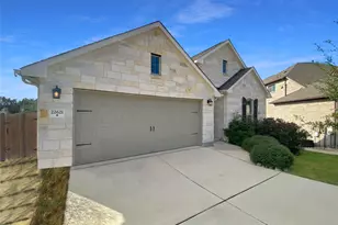 22621 Fountaingrass Ln, Lago Vista, TX 78645 - Photo 22