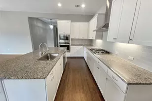 22621 Fountaingrass Ln, Lago Vista, TX 78645 - Photo 8