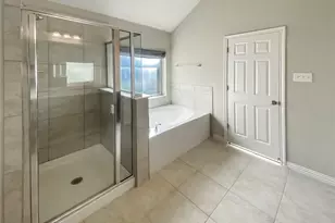 22621 Fountaingrass Ln, Lago Vista, TX 78645 - Photo 18