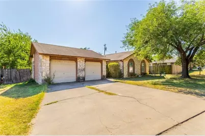 2104 Old West Place, Round Rock, TX 78681 - Photo 2