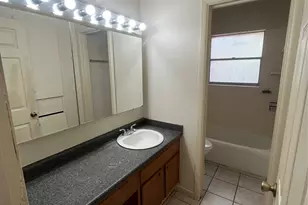 1002 Hillyer St, San Marcos, TX 78666 - Photo 10