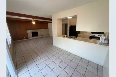 1002 Hillyer Street, San Marcos, TX 78666 - Photo 2