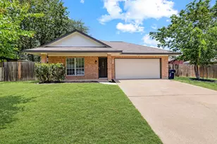 837 Eagles Way, Leander, TX 78641 - Photo 2