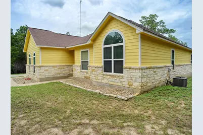 247 Campfire Way, Smithville, TX 78957 - Photo 4
