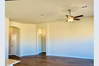 808 Fallbrook Drive, Temple, TX 76502 - Photo 6