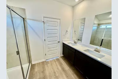 203 Coopers Hawk Crest, Cedar Creek, TX 78612 - Photo 4