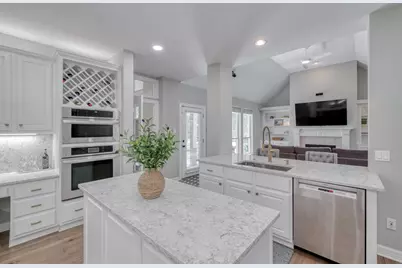 421 Champions Drive, Georgetown, TX 78628 - Photo 18