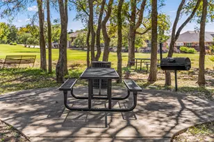127 William Hersee Dr, Bastrop, TX 78602 - Photo 8
