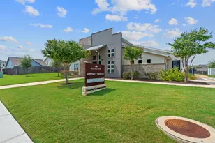 6113 Dumfries Ln, Austin, TX 78744 - Photo 32
