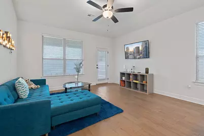 6113 Dumfries Lane, Austin, TX 78744 - Photo 4