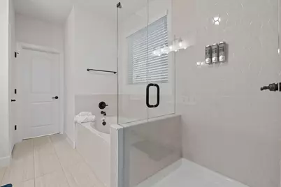 6113 Dumfries Lane, Austin, TX 78744 - Photo 10
