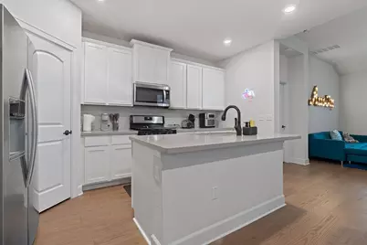 6113 Dumfries Lane, Austin, TX 78744 - Photo 22