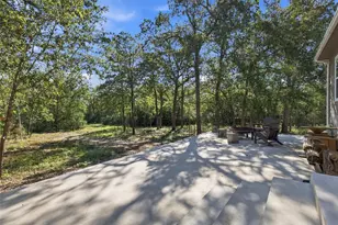 138 Wood Hollow Ct, Bastrop, TX 78602 - Photo 36