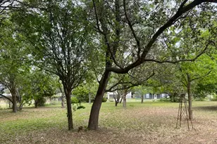 522 Circle Dr, Sunrise Beach, TX 78643 - Photo 6