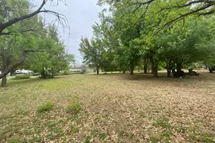 522 Circle Dr, Sunrise Beach, TX 78643 - Photo 4