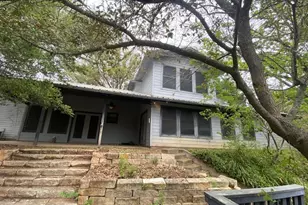 522 Circle Dr, Sunrise Beach, TX 78643 - Photo 8