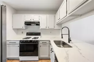 1411 N Gracy Farms Ln N, Austin, TX 78758 - Photo 12