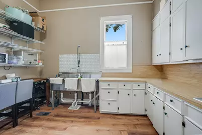 1002 Chestnut Street #A, Bastrop, TX 78602 - Photo 16